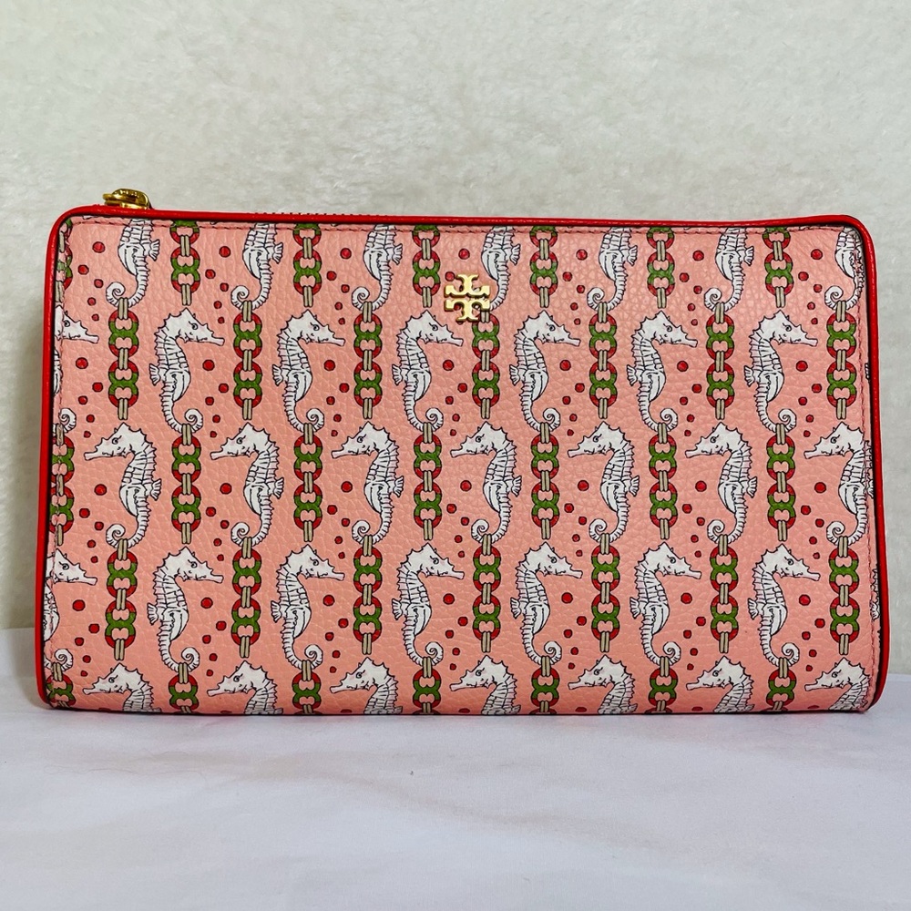 Tory Burch Blake printed slim crossbody 
82294 
0521